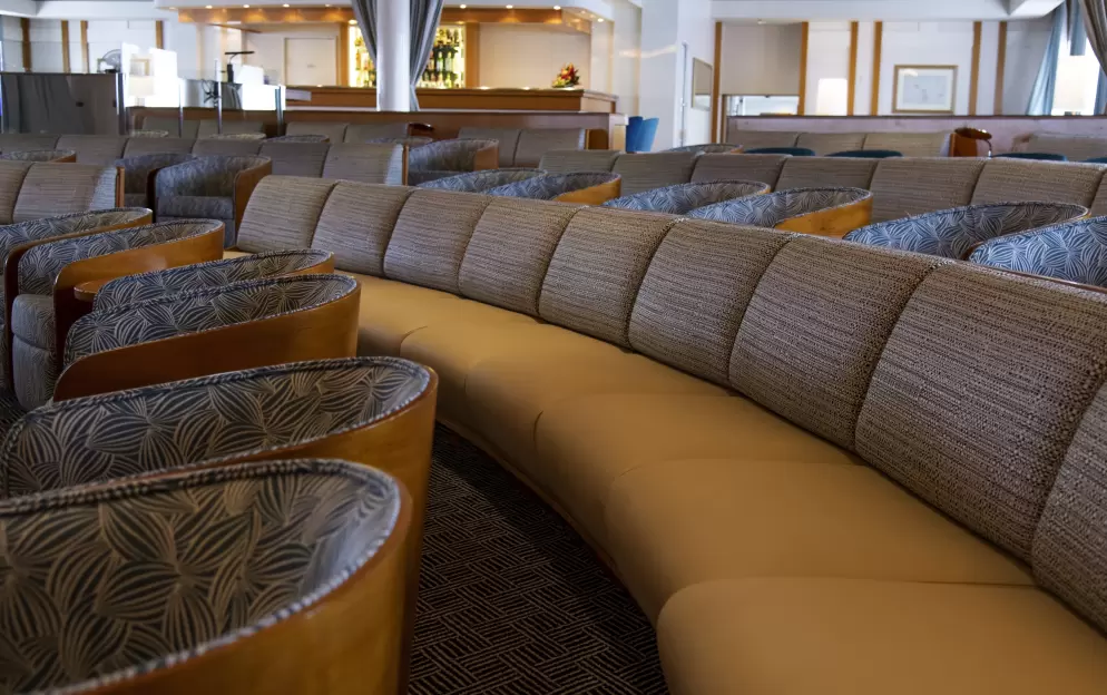 Paul Gauguin Cruises MS Paul Gauguin Le Grand Salon 4 ©Paul Gauguin Cruises.jpeg